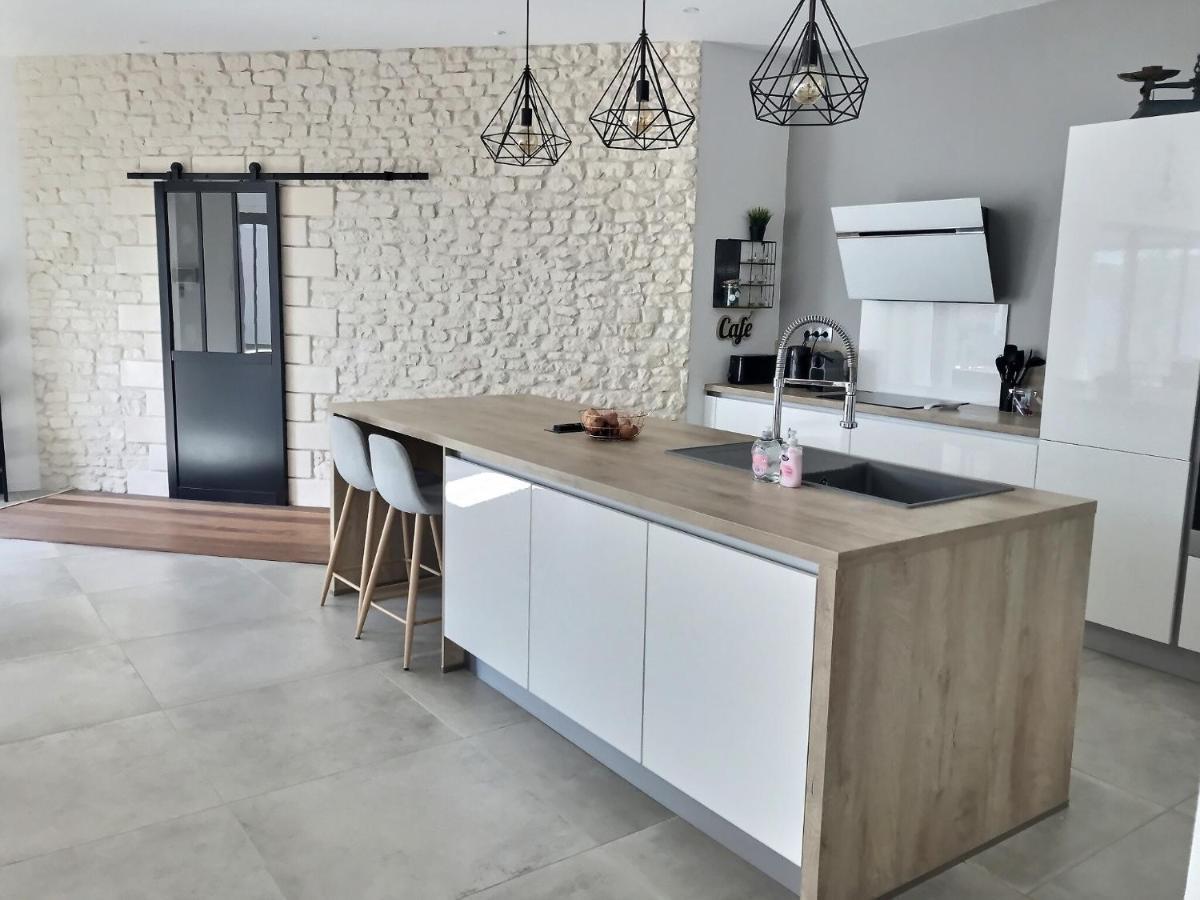 Villa Exceptionnelle Piscine Et Jardin Prive Sejour Haut De Gamme Proche La Rochelle Sainte-Soulle Exterior foto